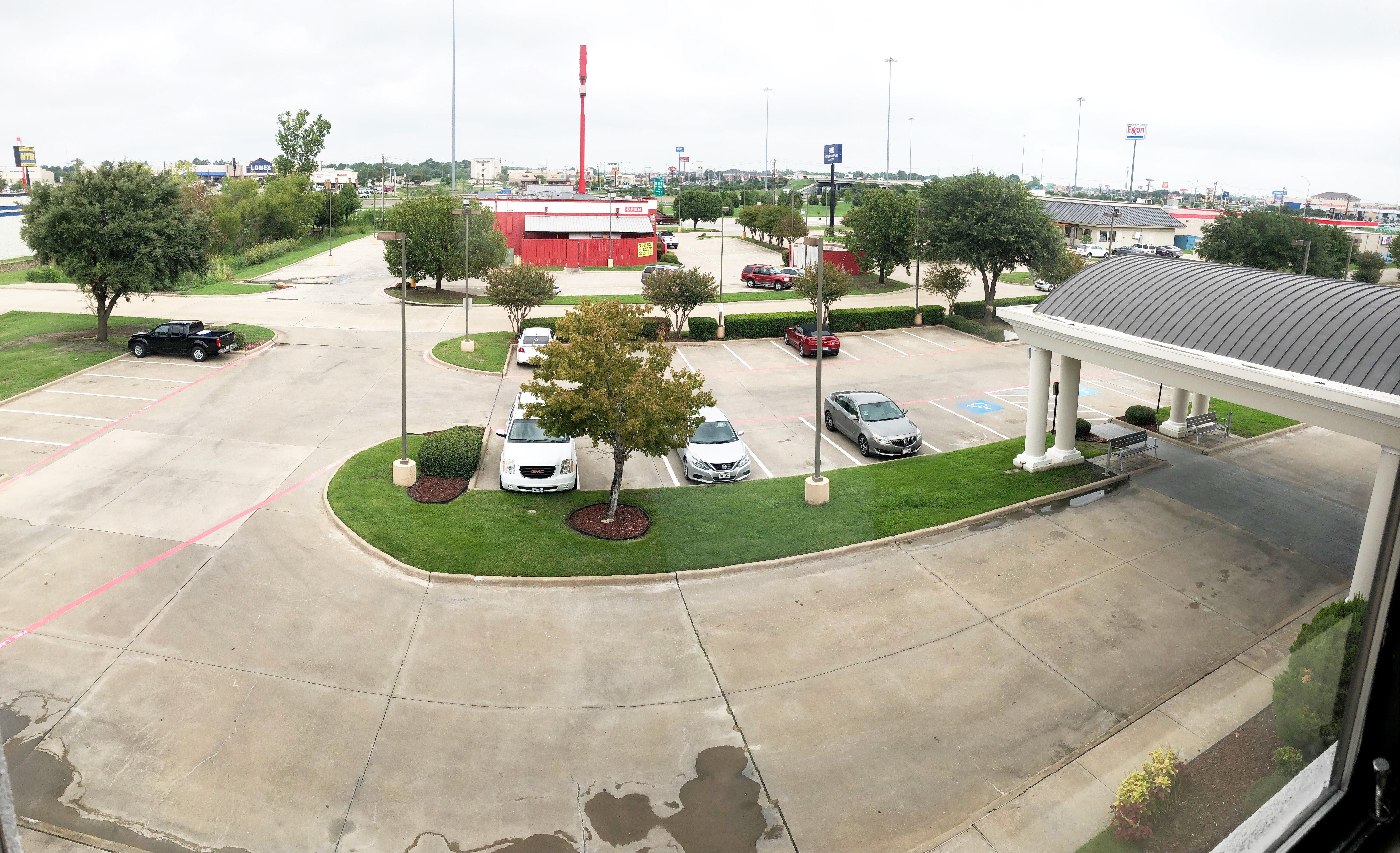 Holiday Inn Express Hotel & Suites Greenville By Ihg Exterior photo
