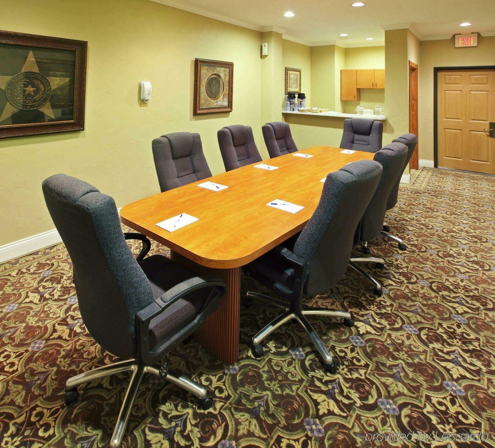 Holiday Inn Express Hotel & Suites Greenville By Ihg Exterior photo